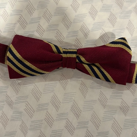 Brooks Brothers adjustable bow tie - Picture 1 of 4